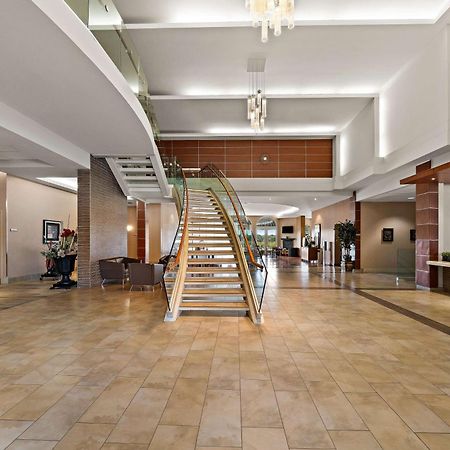 Best Western Plus Orangeville Inn & Suites Exterior foto